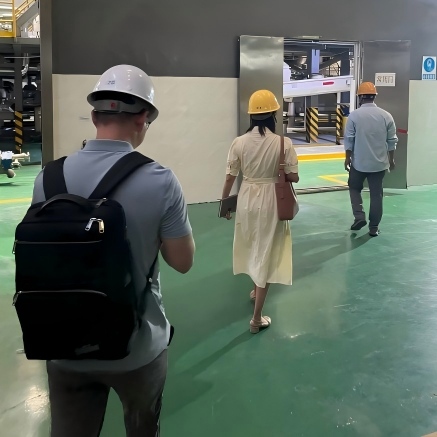 各专业工程师现场勘察